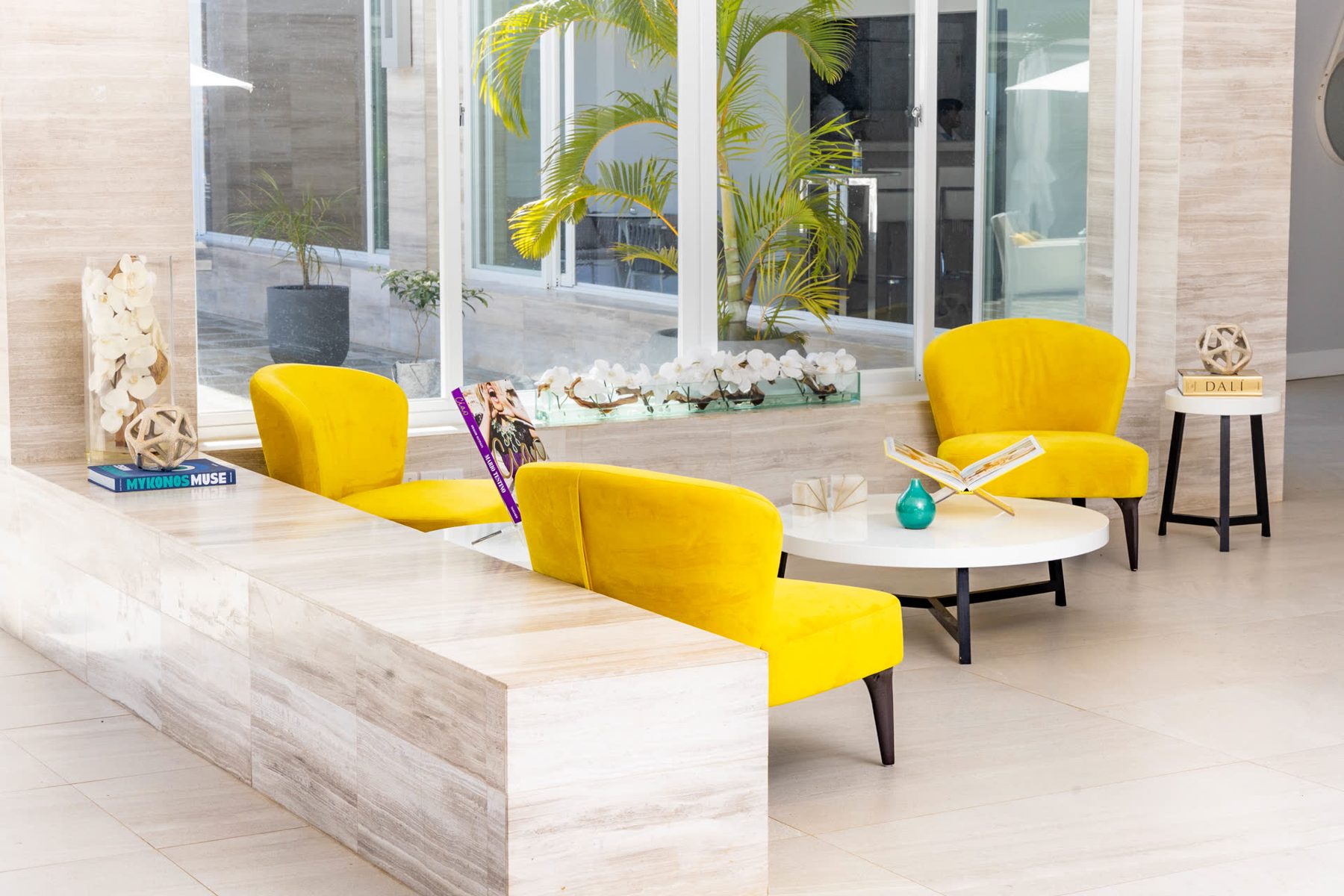 LaVue Boutique Hotel lobby