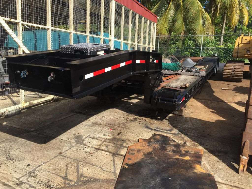 Lowboy & container trailers