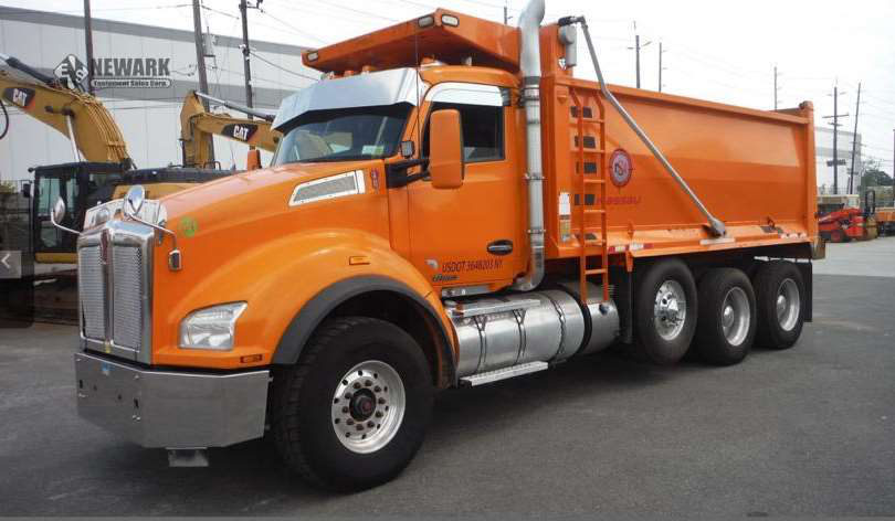 Dump truck